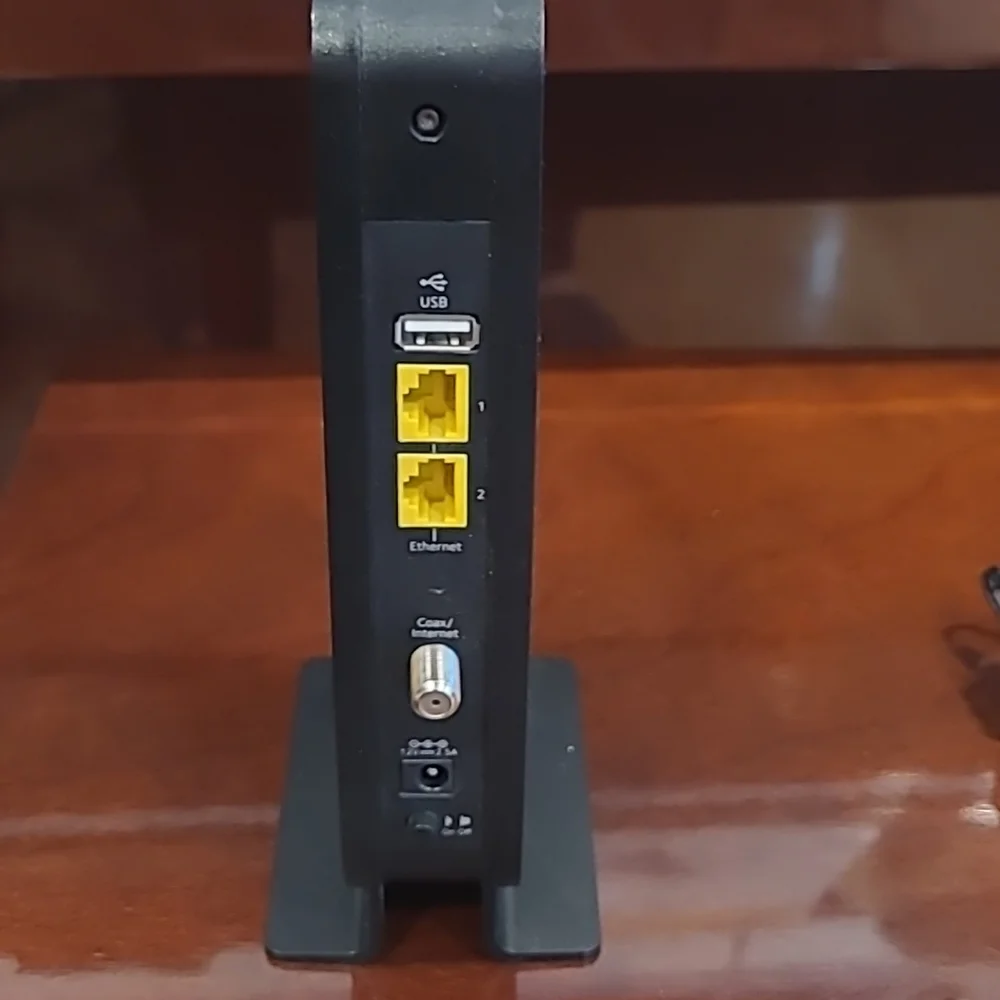 Netgear Modem Router C3700 - Picture 3 of 4